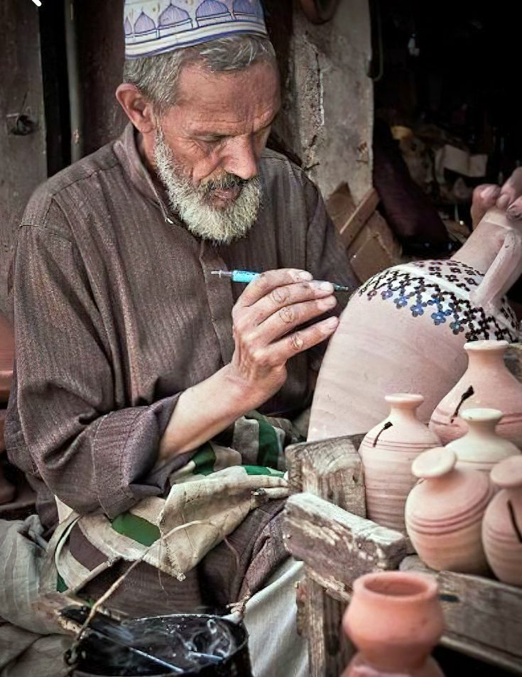 Traditional Afghan clothing